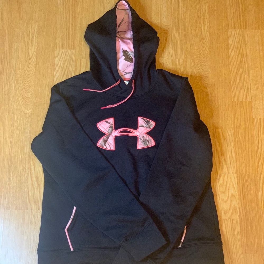 Under armour sweatshirt